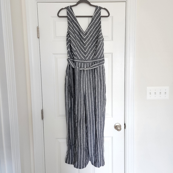 Loft Jumpsuit Belted Striped Wide Leg Jumpsuit Grey White 8 - Picture 6 of 9